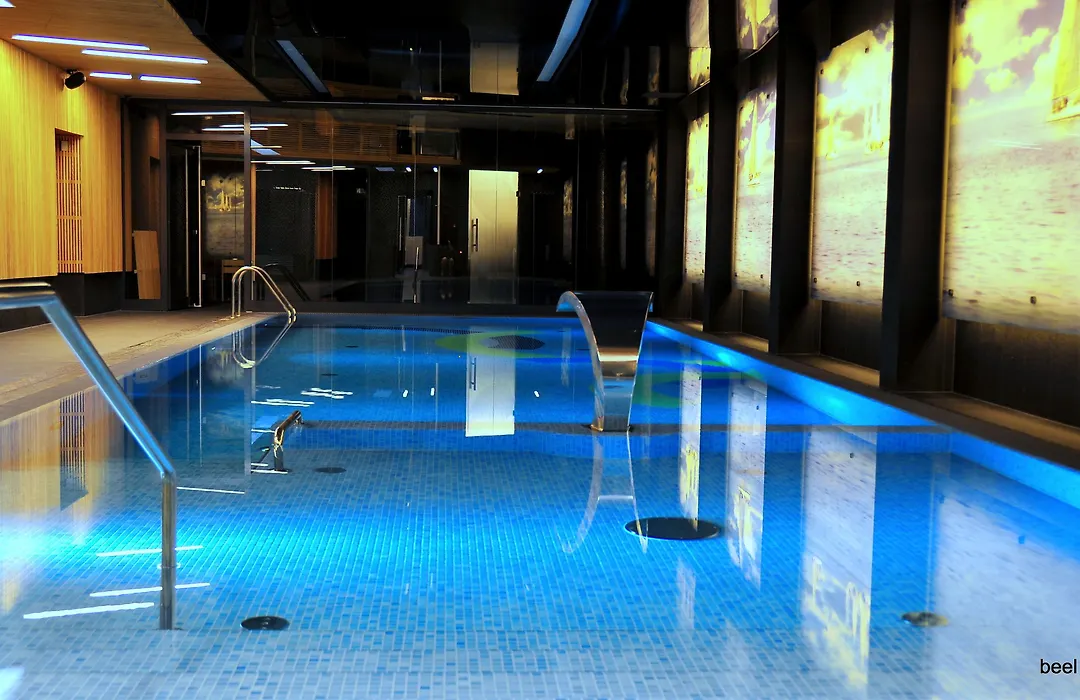 Regatta Hotel Restauracja Spa-1